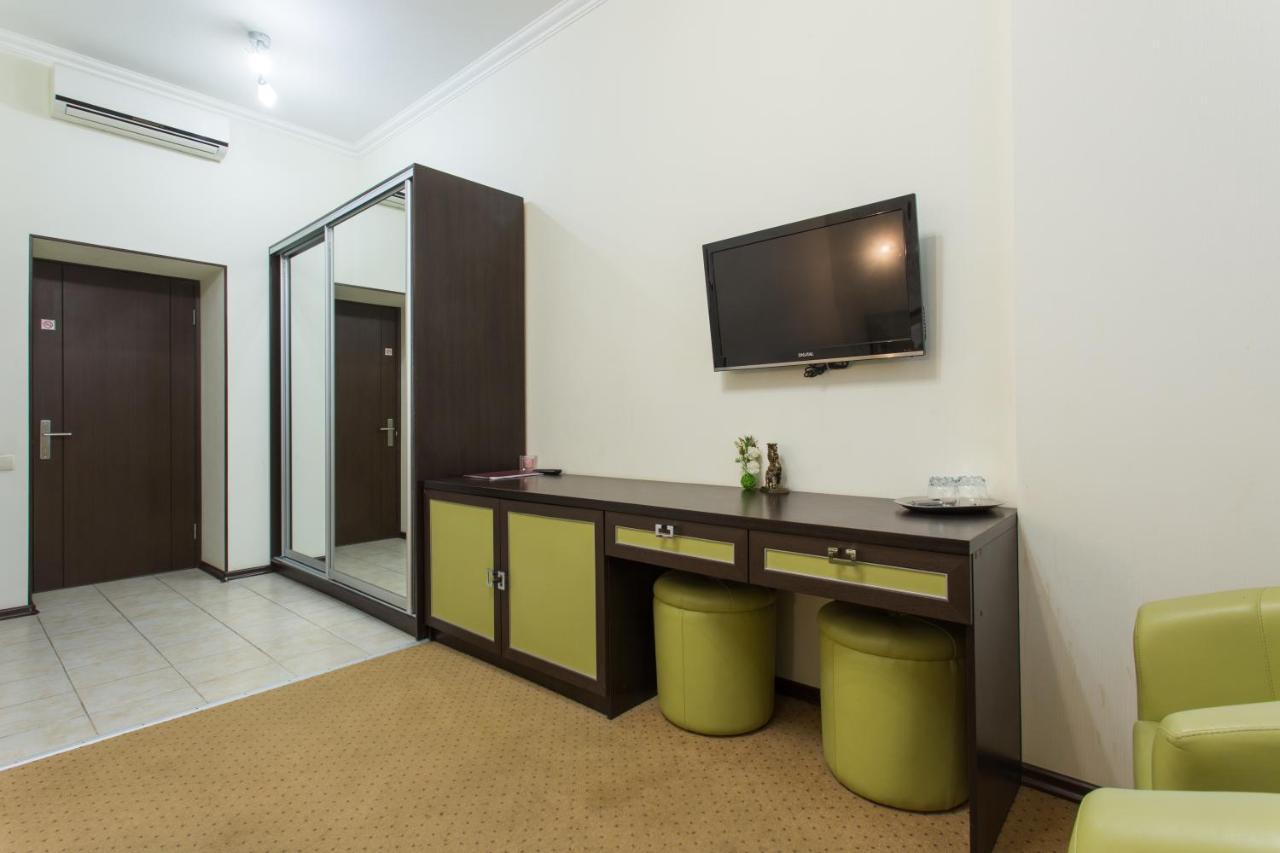 Hotel Voyage Charków Zewnętrze zdjęcie