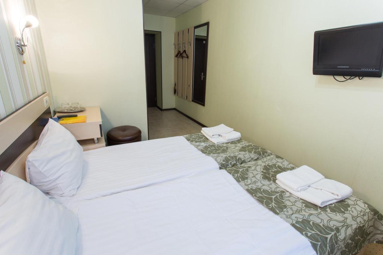 Hotel Voyage Charków Zewnętrze zdjęcie