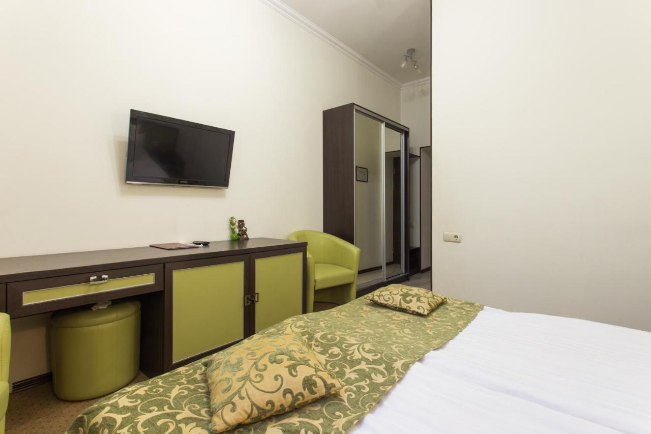 Hotel Voyage Charków Zewnętrze zdjęcie