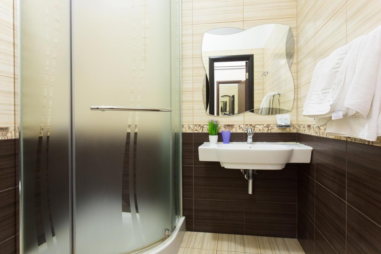 Hotel Voyage Charków Zewnętrze zdjęcie